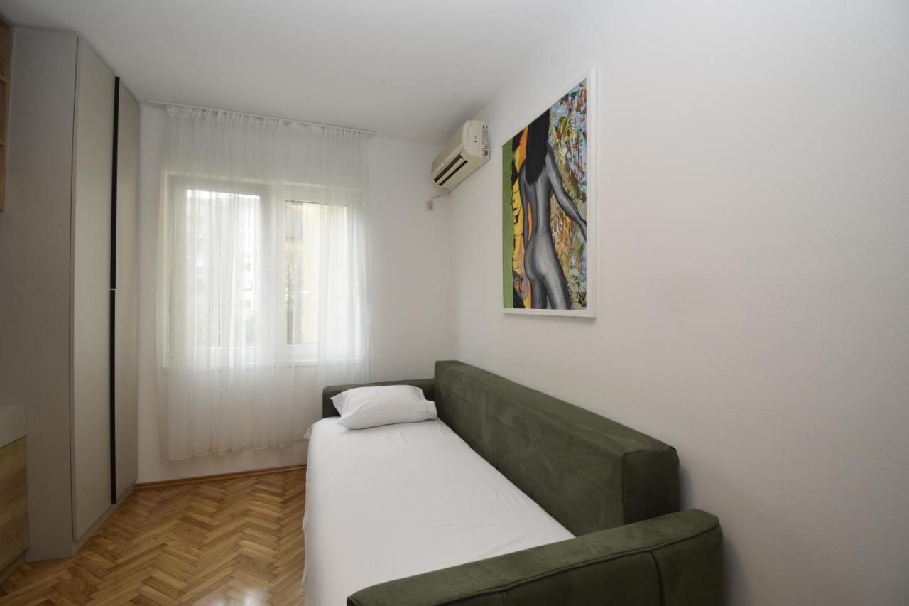 Studio Apartment Art Zone Подгорица Экстерьер фото